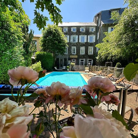 Logis Le Relais De Fusies Hotell Lacaune Exteriör bild